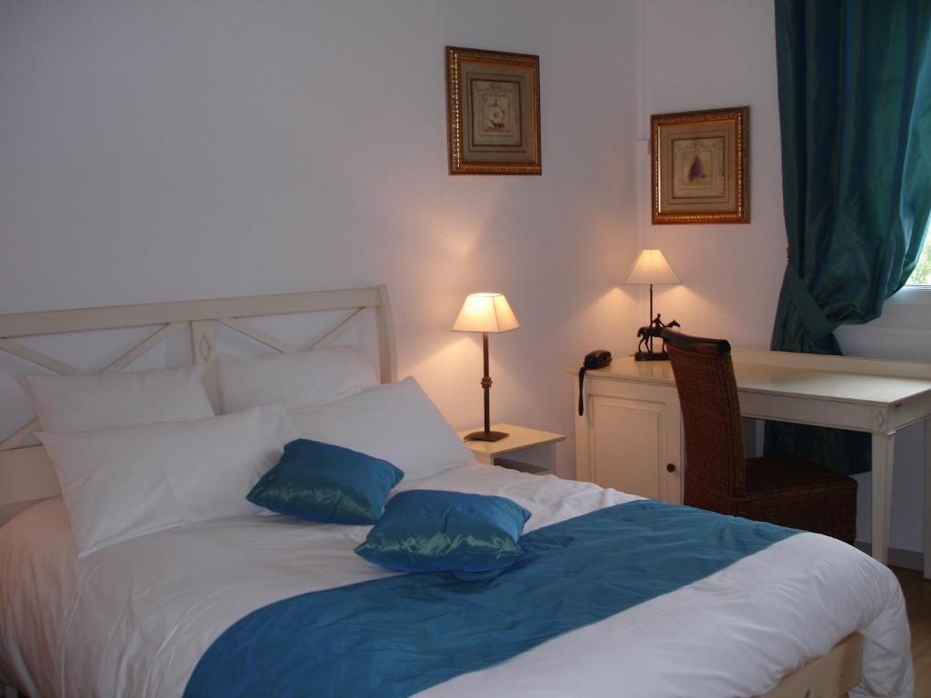 Hotel Logis Auberge Côté Jardin Lézignan-Corbières Camera foto