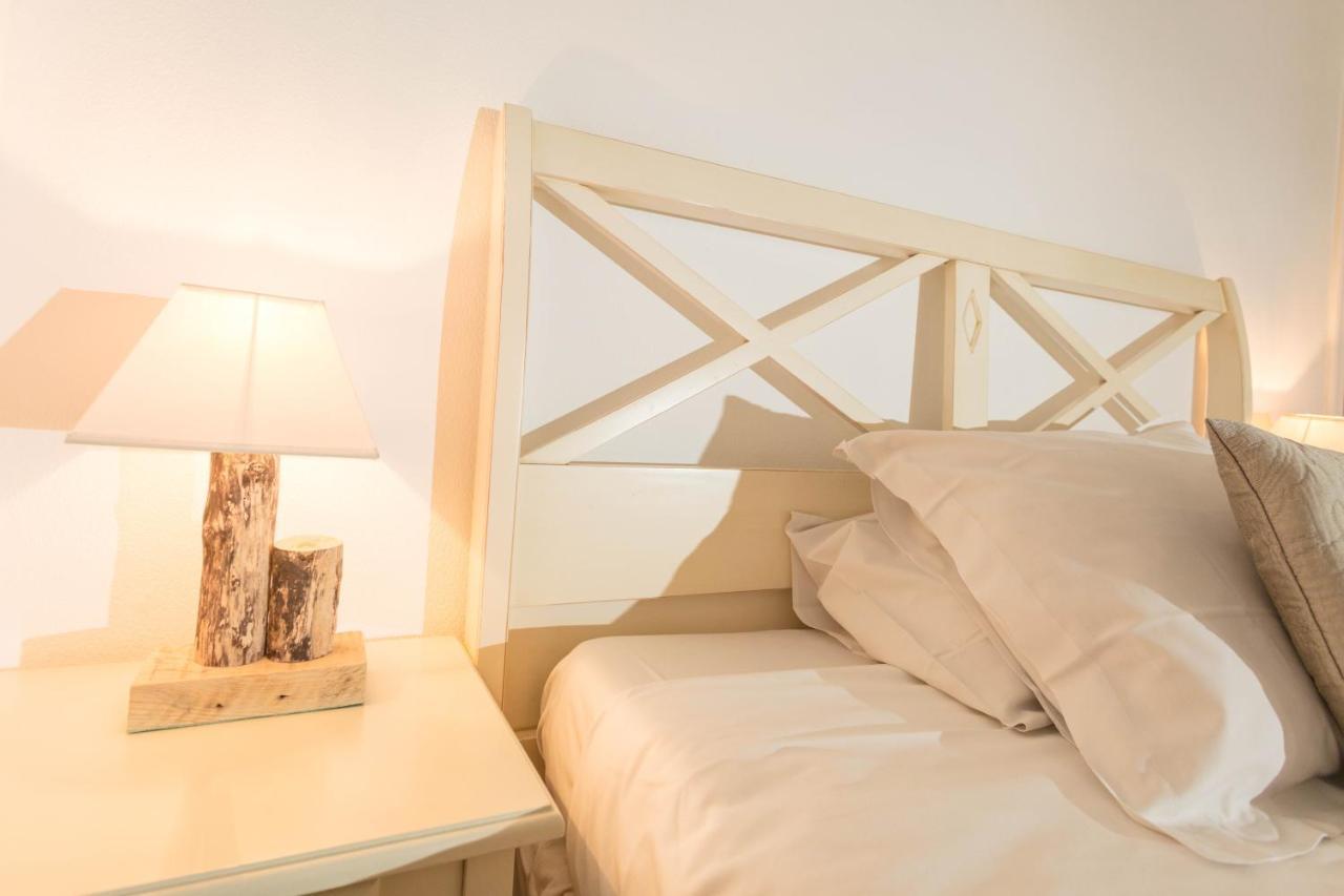 Hotel Logis Auberge Côté Jardin Lézignan-Corbières Esterno foto