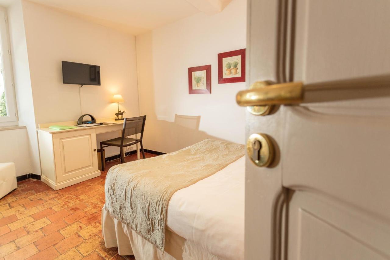 Hotel Logis Auberge Côté Jardin Lézignan-Corbières Esterno foto